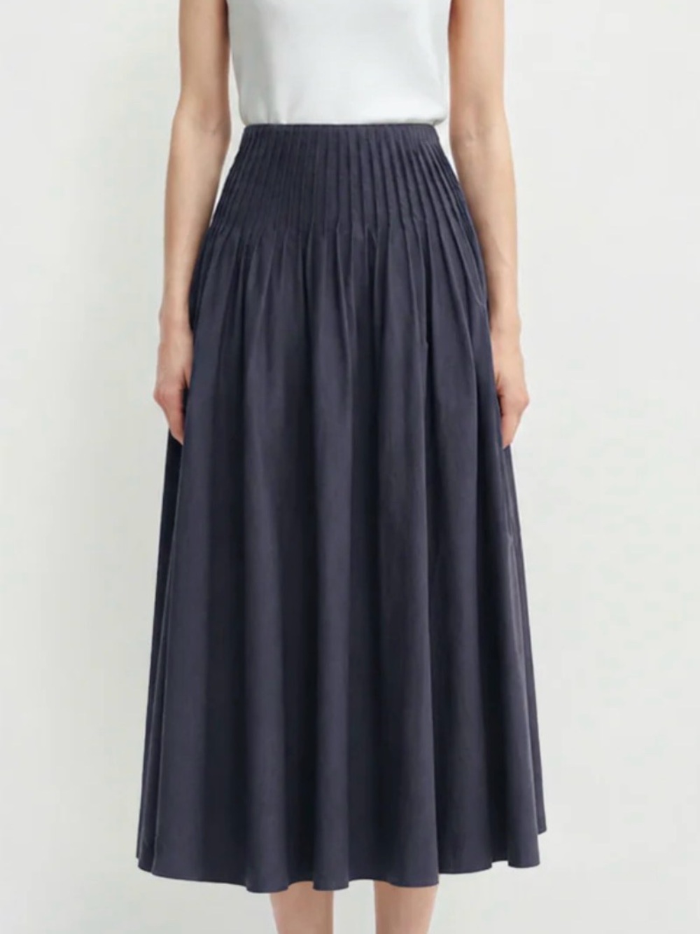 Rue Sophie Pleated Midi Skirt in Deep Navy with Smocked Waist